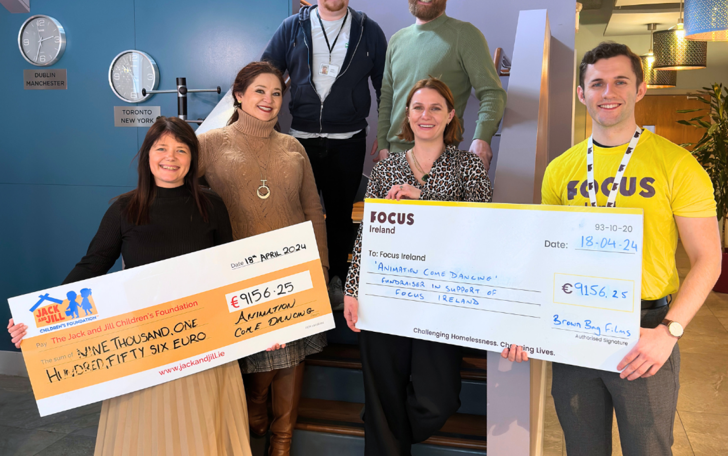 Animation Come Dancing participants cheque exchange